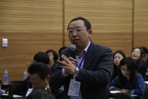 论坛现场互动提问.JPG